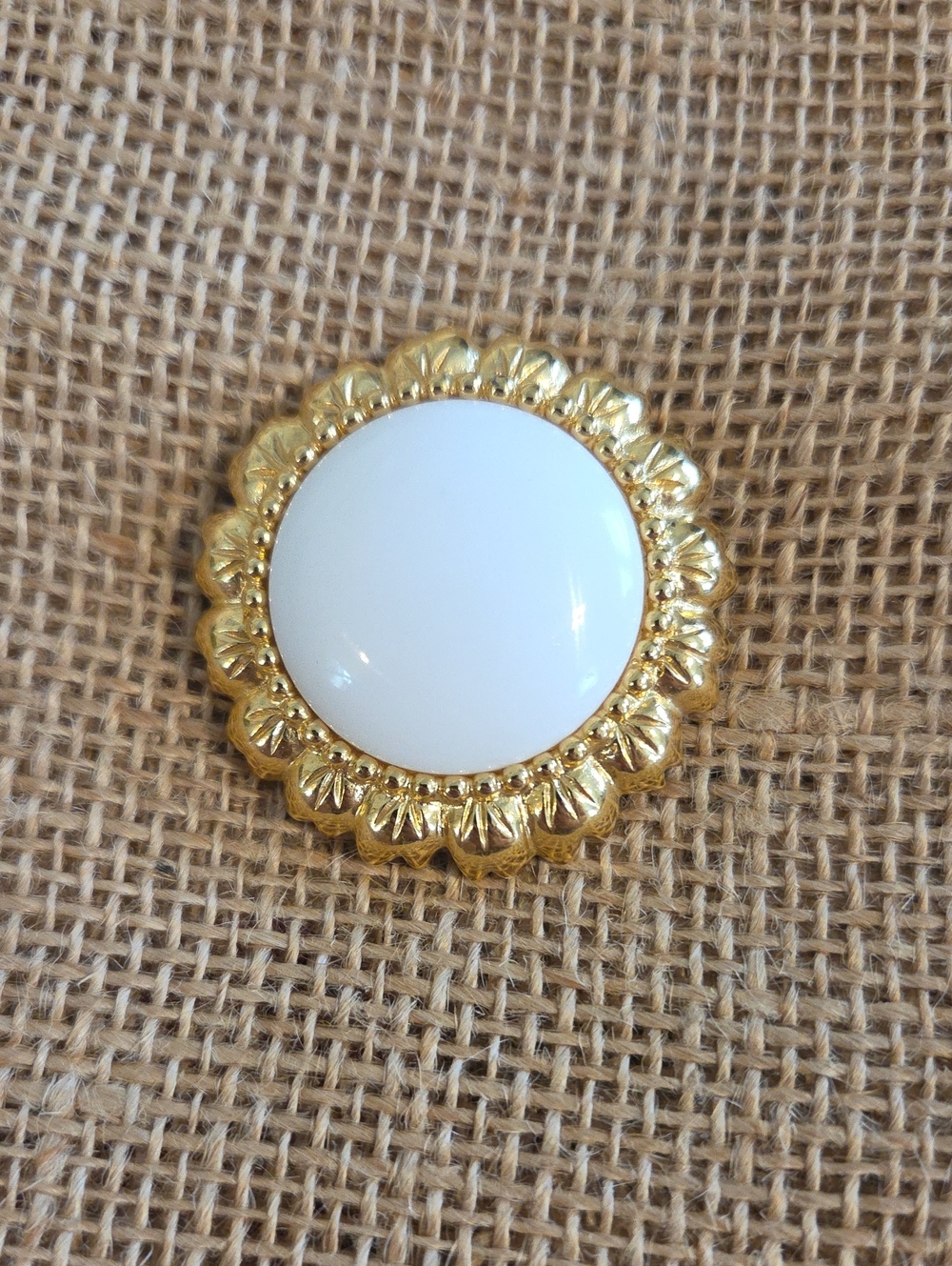 Trifari Sun Daisy Brooch